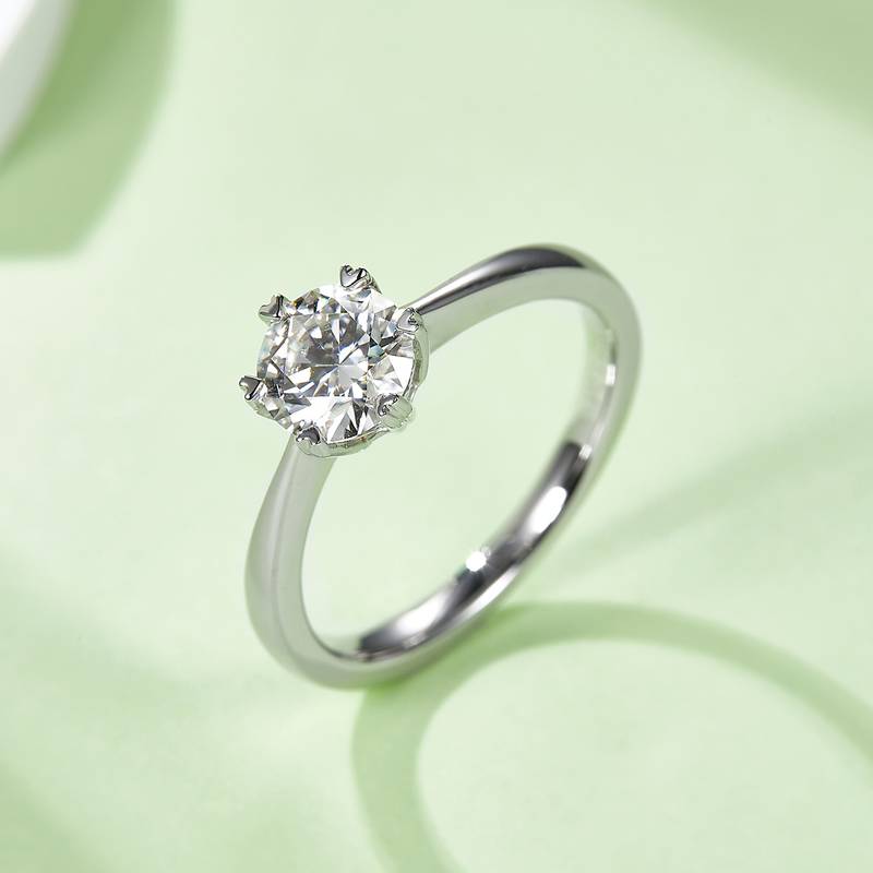 直臂Classic六爪S925银镀白金MoissaniteWomen's Ring1ctD级